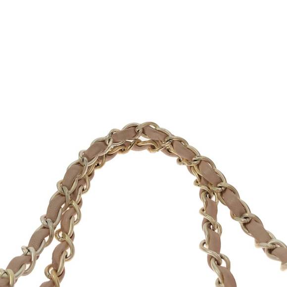 CHANEL Matelasse Handbag - Picture 9 of 14